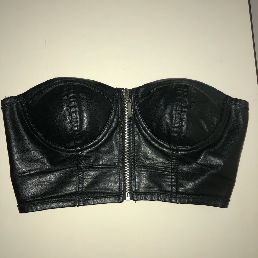 Strapless Crop Tube Top